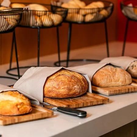 Four Points By Sheraton Hotell 4*