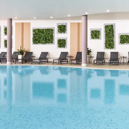 Four Points By Sheraton Hotell 4*