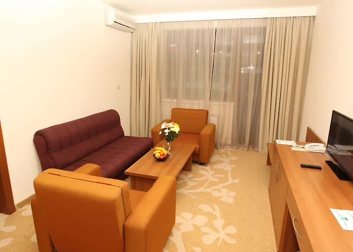 Four Points By Sheraton 호텔 4*