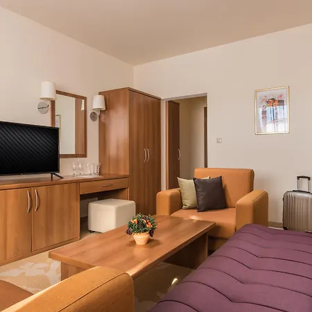 Four Points By Sheraton Готель