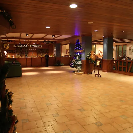 Four Points By Sheraton 班斯科