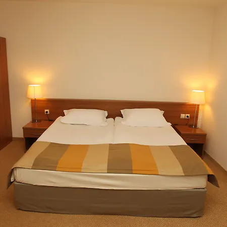 Four Points By Sheraton 酒店 班斯科