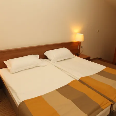 Four Points By Sheraton Готель 4*