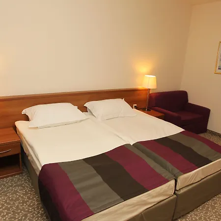 酒店 Four Points By Sheraton 班斯科