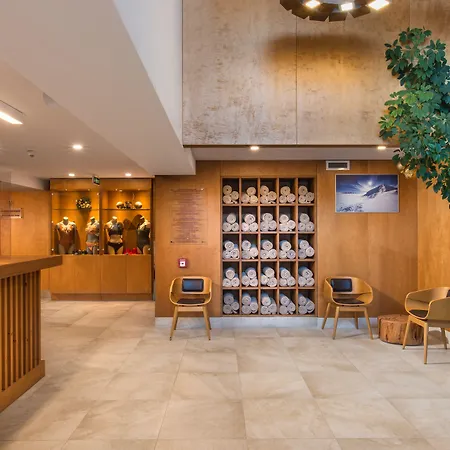 Four Points By Sheraton 班斯科